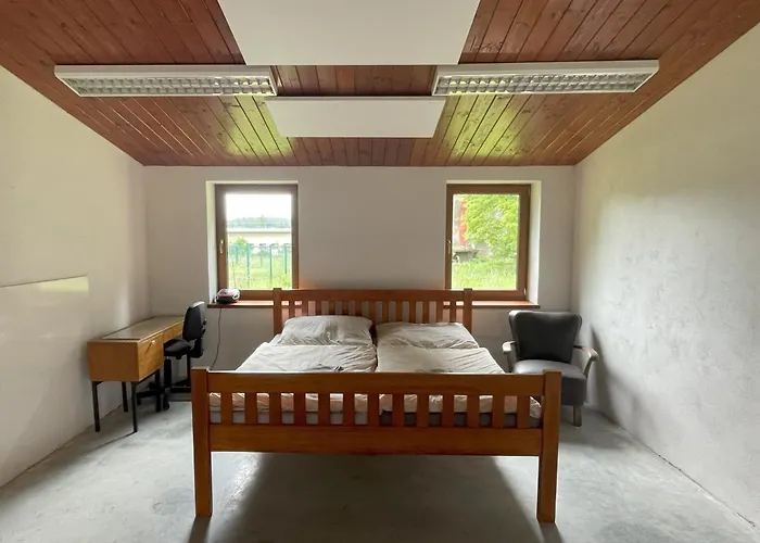 V řísnici * Benesov (Central Bohemian)