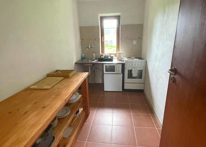 V Risnici * بينيسوف